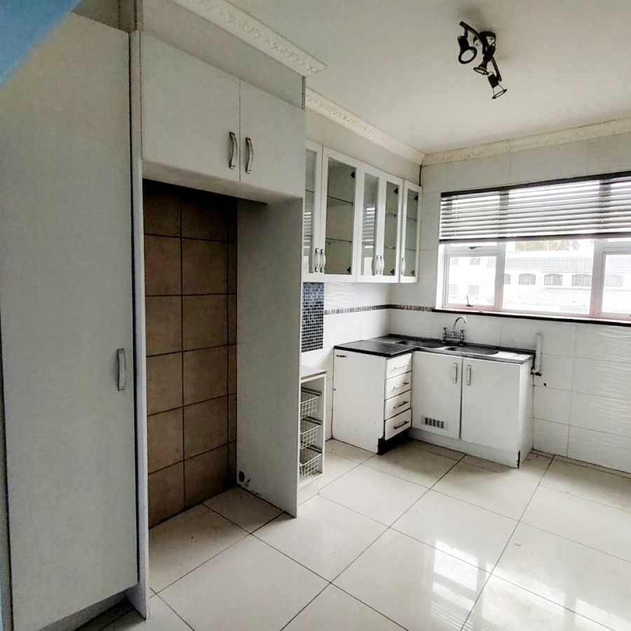 2 Bedroom Property for Sale in Quigney Eastern Cape